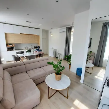 Lacamihome Апартаменты *